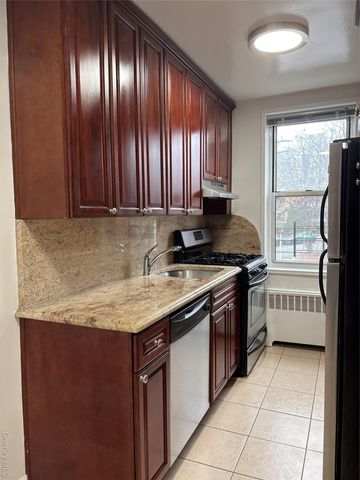 50 S Middle Neck Road 1P, Great Neck, NY 11021