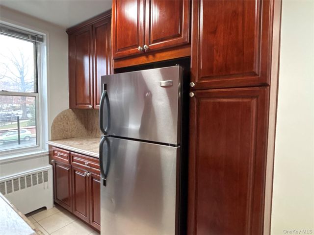 50 S Middle Neck Road 1P, Great Neck, NY 11021