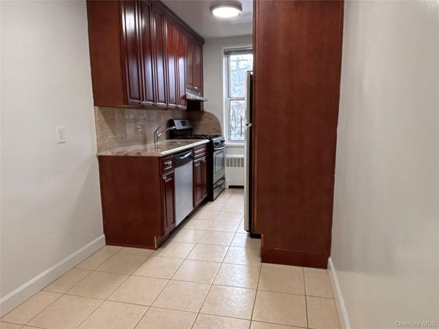 50 S Middle Neck Road 1P, Great Neck, NY 11021