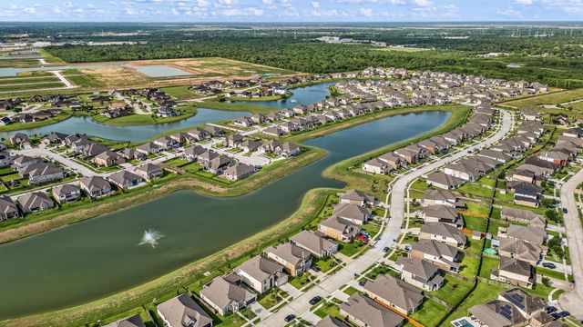 77 Indian Wells Drive, Manvel, TX 77578