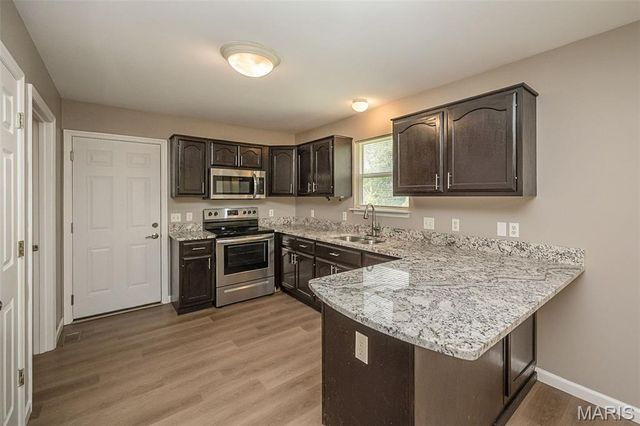344 Fourbush Court, Winfield, MO 63389