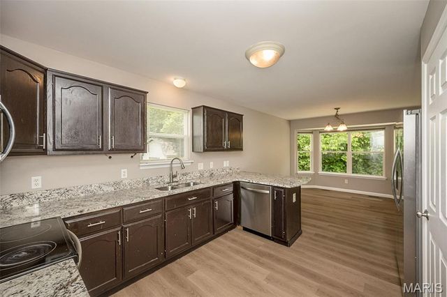 344 Fourbush Court, Winfield, MO 63389