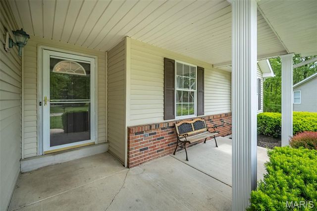 344 Fourbush Court, Winfield, MO 63389