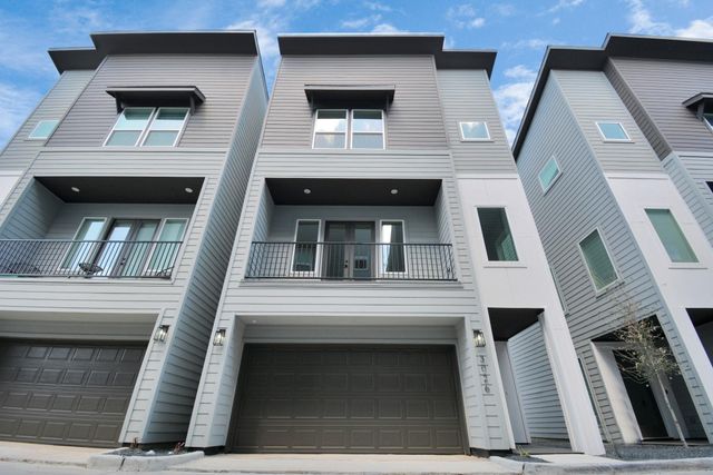 3036 Live Oak Street, Houston, TX 77004