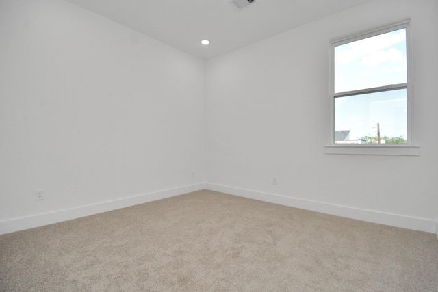 3036 Live Oak Street, Houston, TX 77004