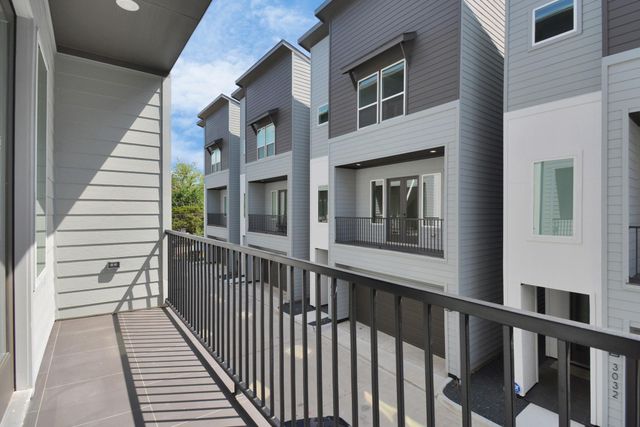 3036 Live Oak Street, Houston, TX 77004