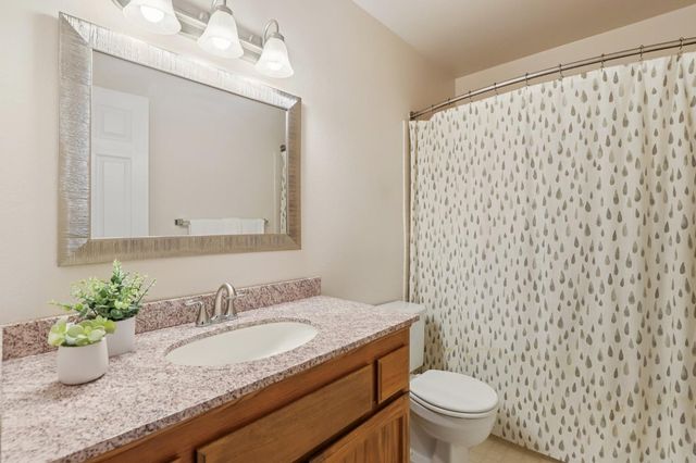 7064 San Jacinto Ct, Citrus Heights, CA 95621