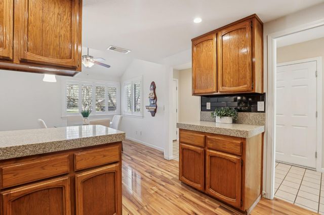 7064 San Jacinto Ct, Citrus Heights, CA 95621