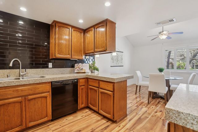 7064 San Jacinto Ct, Citrus Heights, CA 95621