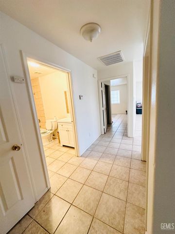 1909 Padre Street, Bakersfield, CA 93307