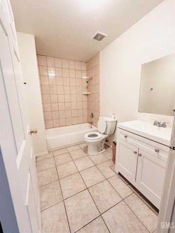 1909 Padre Street, Bakersfield, CA 93307