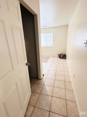 1909 Padre Street, Bakersfield, CA 93307