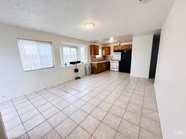 1909 Padre Street, Bakersfield, CA 93307