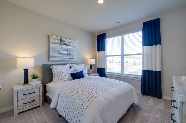 44 Torrey Pines Ln, Lebanon, TN 37087