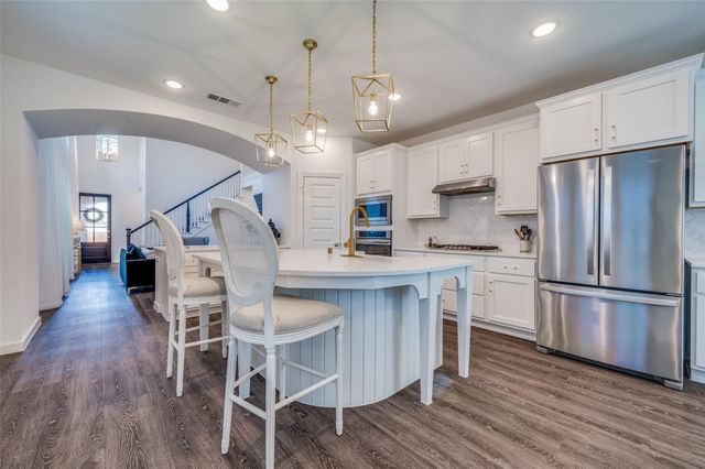 1520 Gelding Drive, Aubrey, TX 76227