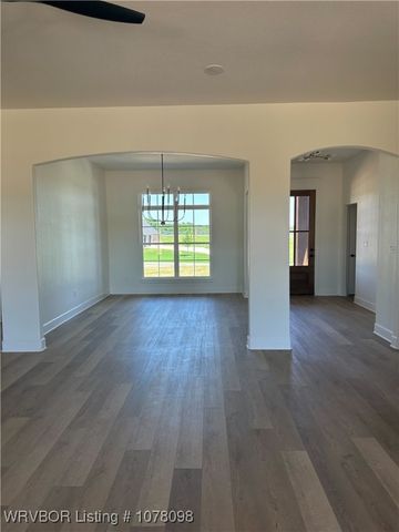 4423 Scott Farm Loop, Van Buren, AR 72956