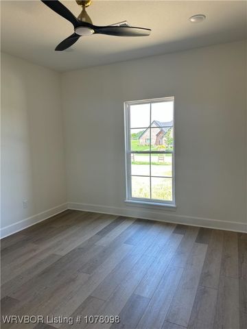 4423 Scott Farm Loop, Van Buren, AR 72956