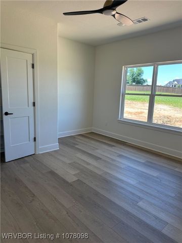 4423 Scott Farm Loop, Van Buren, AR 72956