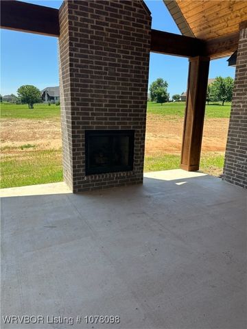 4423 Scott Farm Loop, Van Buren, AR 72956