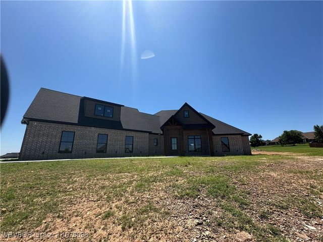 4423 Scott Farm Loop, Van Buren, AR 72956