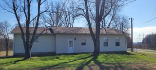 17860 N Woodlawn Lane, Woodlawn, IL 62898