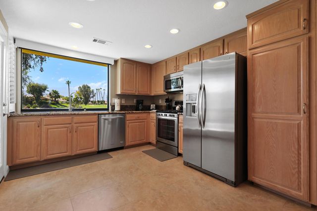363 San Remo Street, Palm Desert, CA 92260