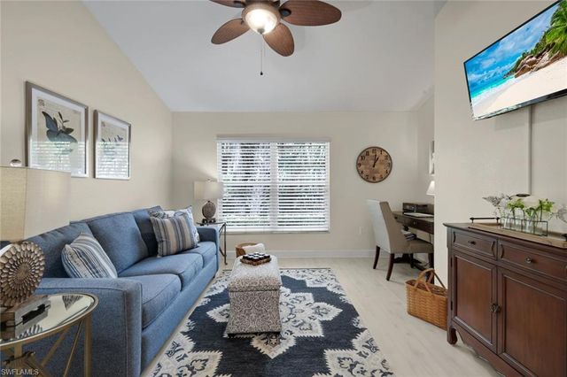 5887 Northridge DR N 13, Naples, FL 34110