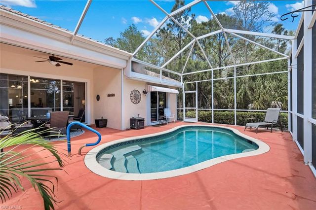 5887 Northridge DR N 13, Naples, FL 34110