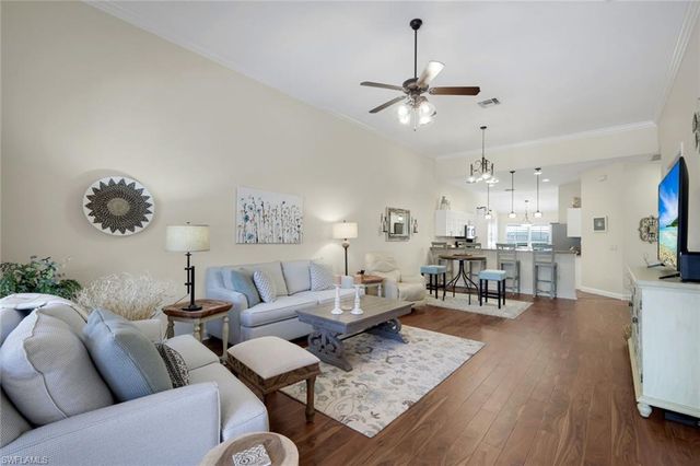 5887 Northridge DR N 13, Naples, FL 34110