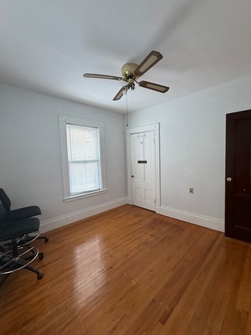 19 Nixon St, Boston, MA 02124