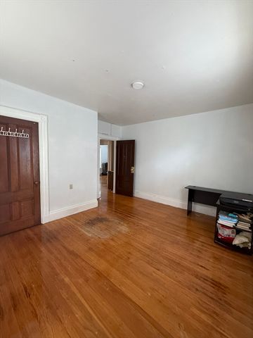 19 Nixon St, Boston, MA 02124