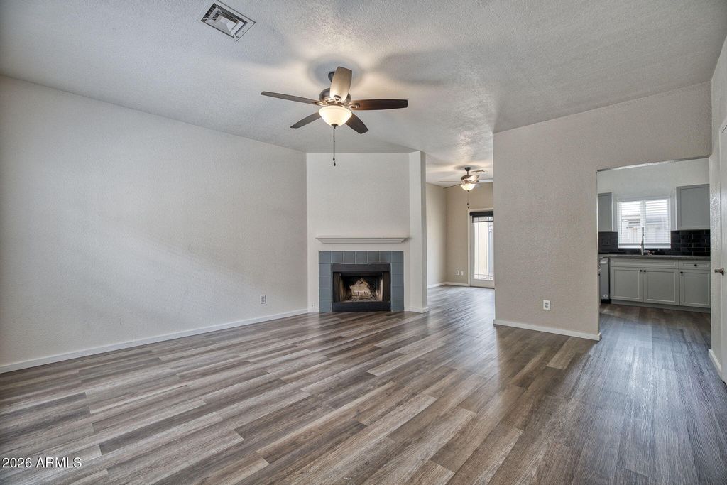 18818 N 34TH Lane 2, Phoenix, AZ 85027 — photo 4