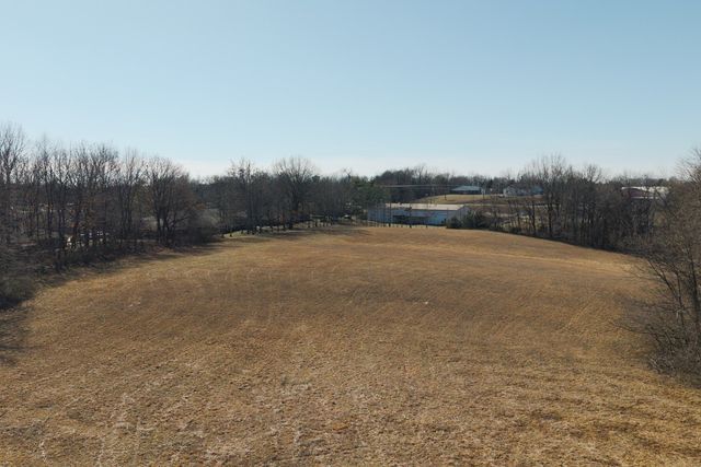 105 Eastside Dr, White House, TN 37188