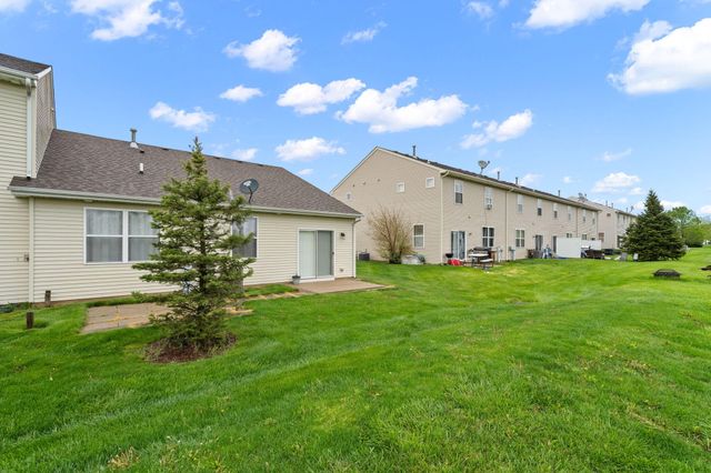 7619 E 112th Avenue, Crown Point, IN 46307