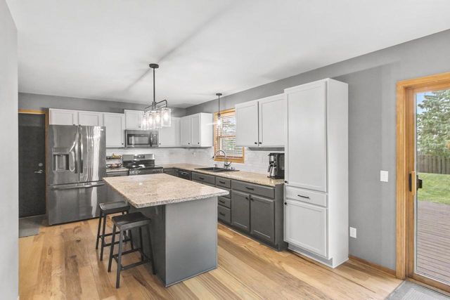 7126 Timberwood Drive, Madison, WI 53719