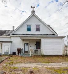 401 S Clinton Avenue A, Dunn, NC 28334