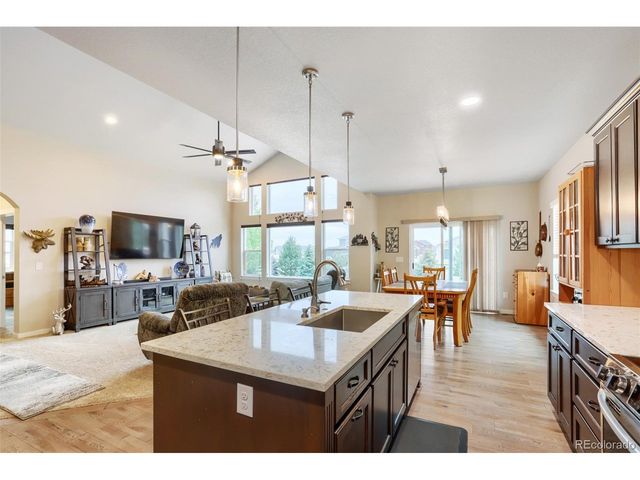 505 Remington Dr, Hudson, CO 80642