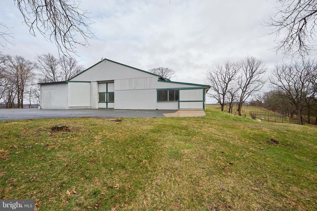 Image 39 of property listing at 1089 NESBITT RD, Colora, MD 21917