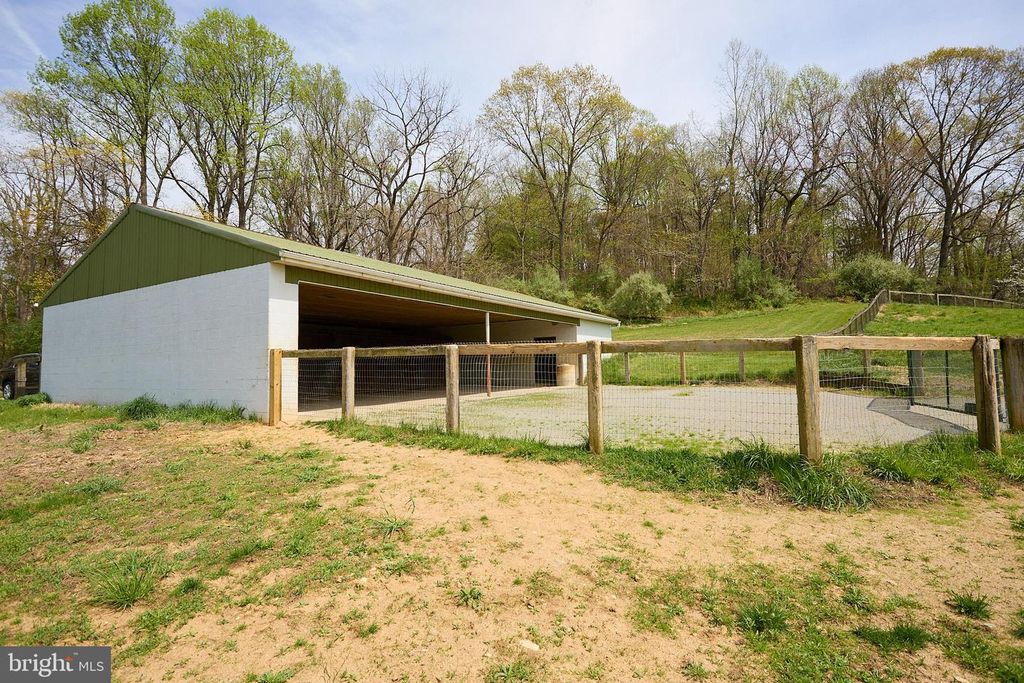 Image 42 of property listing at 1089 NESBITT RD, Colora, MD 21917