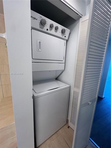 1750 N Bayshore Dr 4409, Miami, FL 33132