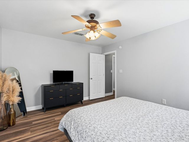 202 Linda Street, Aubrey, TX 76227
