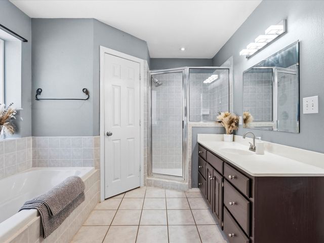 202 Linda Street, Aubrey, TX 76227