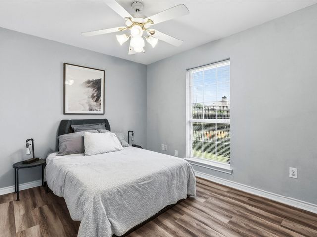202 Linda Street, Aubrey, TX 76227