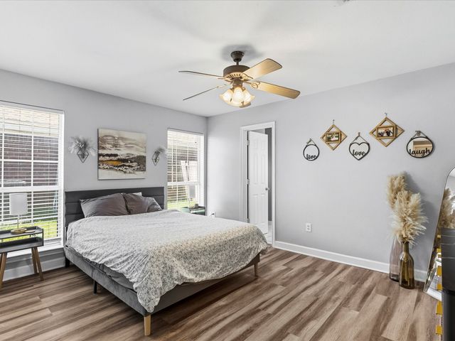 202 Linda Street, Aubrey, TX 76227