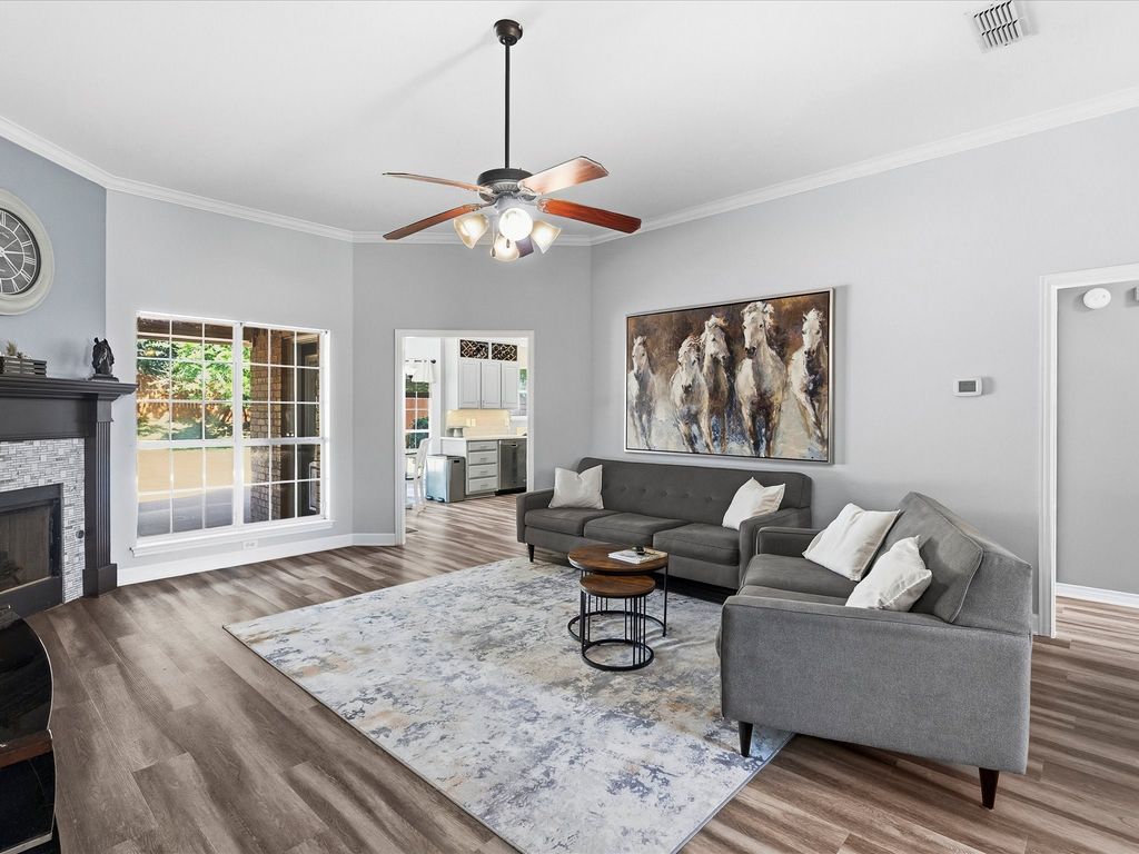 202 Linda Street, Aubrey, TX 76227