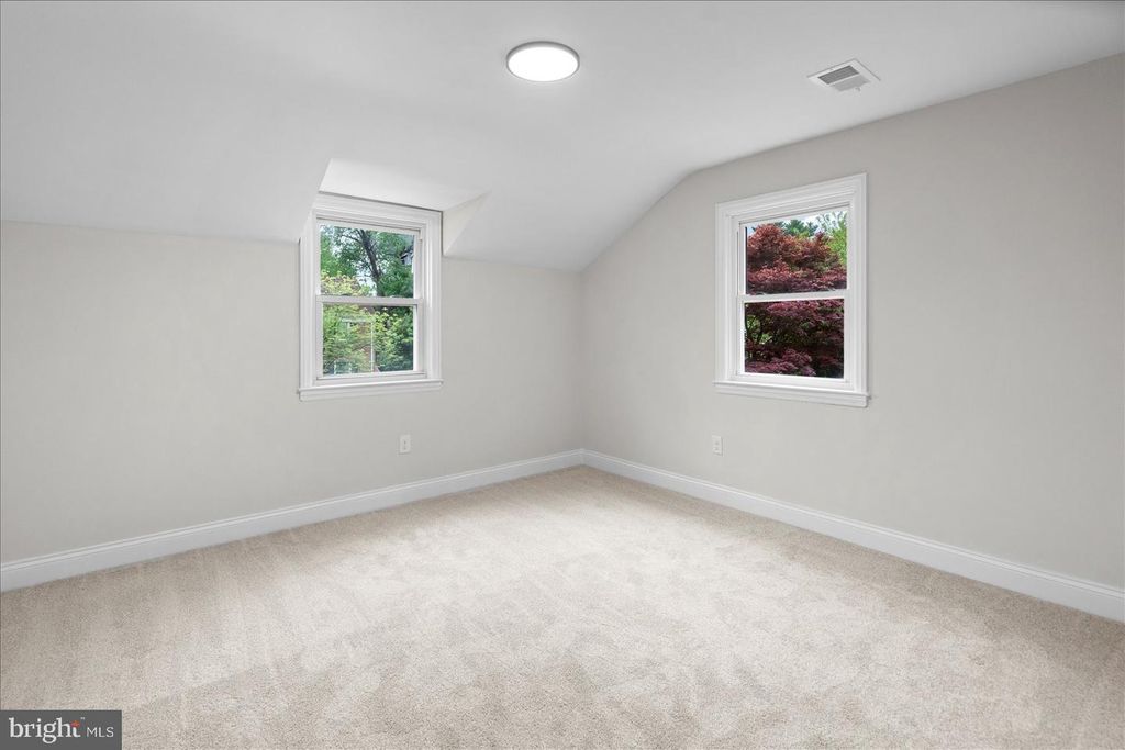 Image 20 of property listing at 6615 LAUREL DR, Baltimore, MD 21207