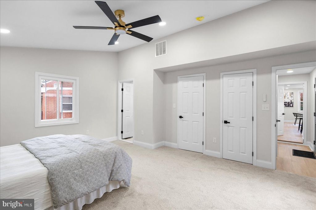 Image 37 of property listing at 6615 LAUREL DR, Baltimore, MD 21207