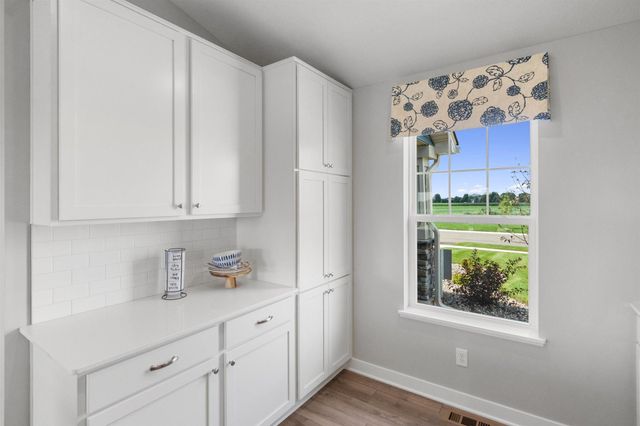 17412 Dulles Lane, Lakeville, MN 55044