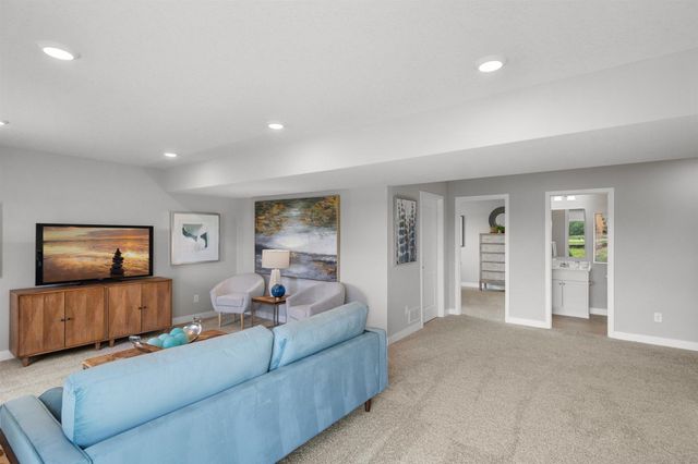 17412 Dulles Lane, Lakeville, MN 55044