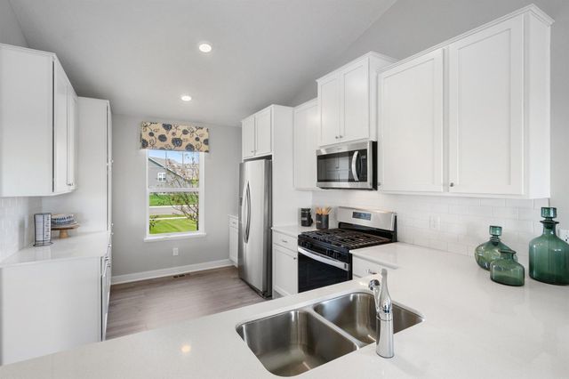 17412 Dulles Lane, Lakeville, MN 55044